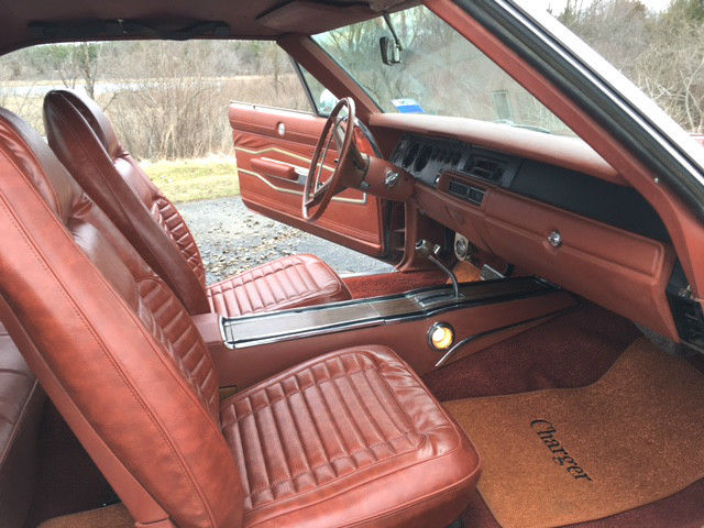 1970 Dodge Charger vinyl burnt orange bucket seats - photo 11
