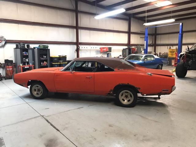 1970 Dodge Charger - photo 2