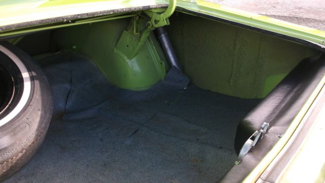 1970 Dodge Charger with black vinyl roof - photo 13