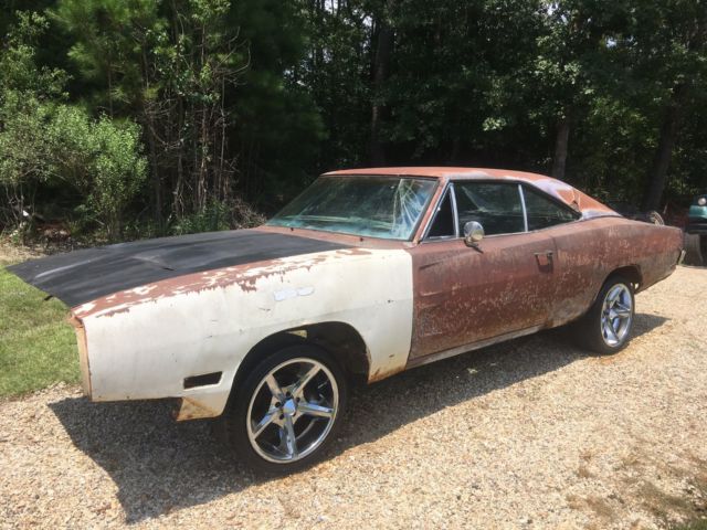 1970 Dodge Charger Factory Big Block 383 FC7 Plum Crazy Purple Project 70 69 1970 Dodge Charger BASE CHARGER