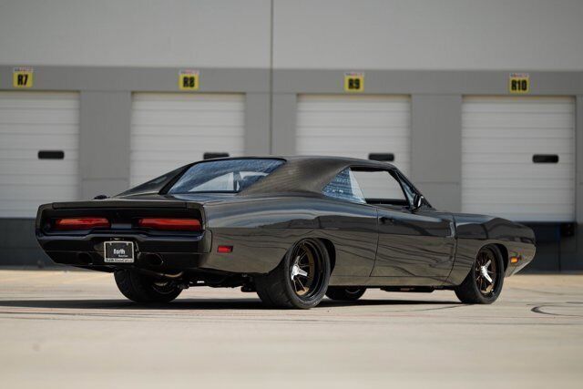 1970 Dodge Charger Full Carbon Fiber Custom 6.2L Hellcrate Restomod - photo 7