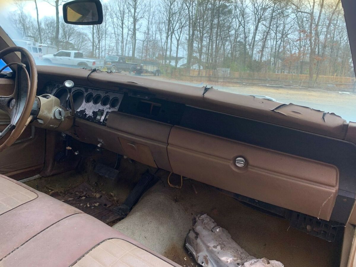1970 Dodge Charger 1970 Dodge Charger project barn find needs resto c - photo 6