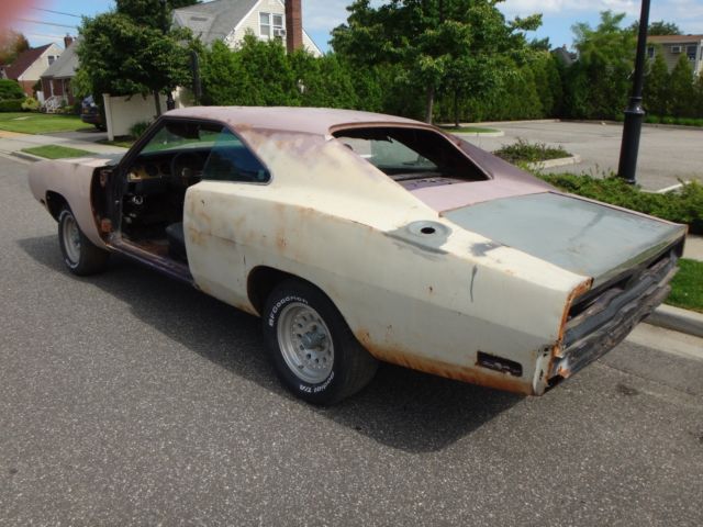 1970 Dodge Charger R/T 440 Plum Crazy - photo 8