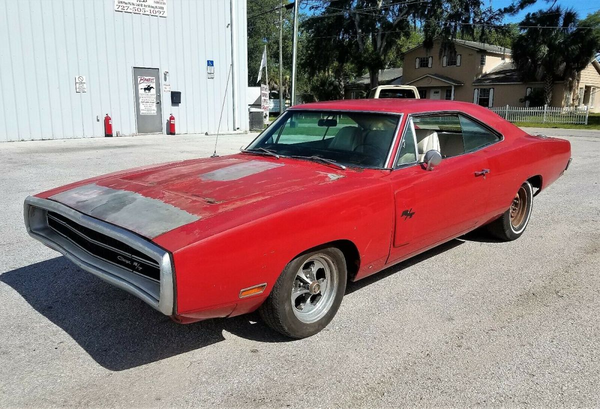 1970 Dodge Charger RT / FC7 Plum Crazy Purple 1970 Dodge Charger RT