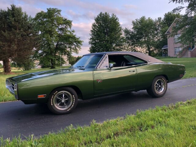 1970 Dodge Charger RT SE 440 Magnum “U” VIN - Gorgeous Rotisserie Restoration!! 1970 Dodge Charger Special Edition Package