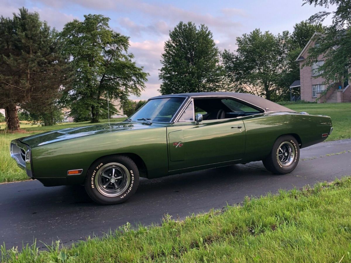 1970 Dodge Charger SE Package - photo 2