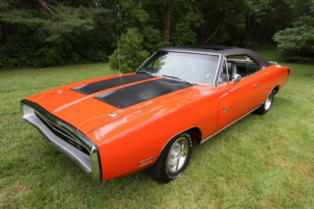 1970 Dodge Charger R/T SE - photo 2