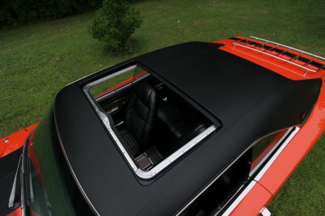 1970 Dodge Charger R/T SE - photo 4