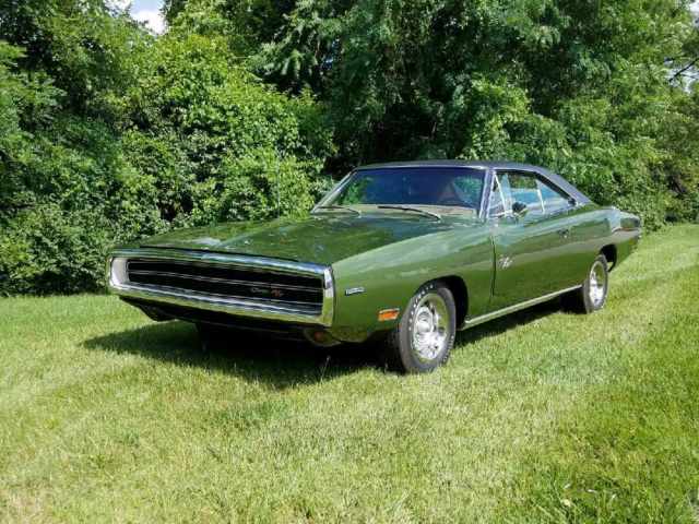 1970 Dodge Charger RT/SE- 426 Hemi / 4- speed 1970 Dodge Charger RT / SE