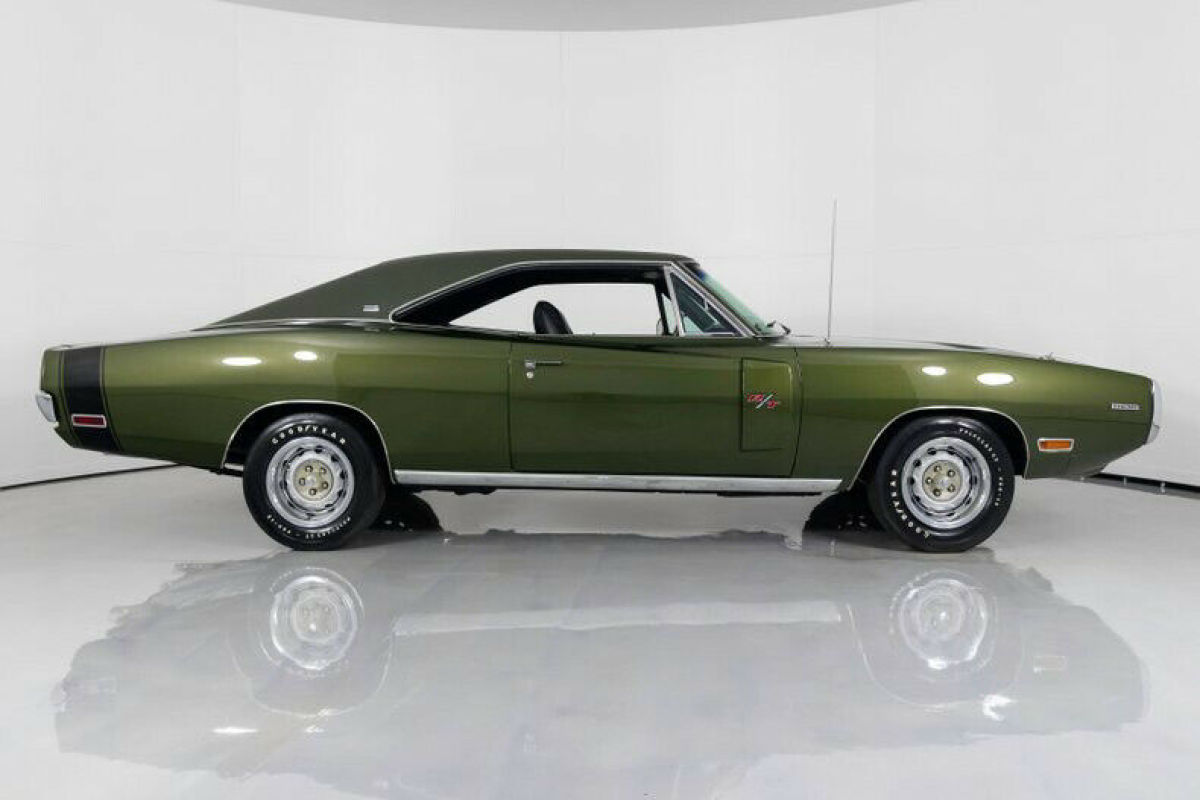 1970 Dodge Charger RT/SE Hemi - photo 12