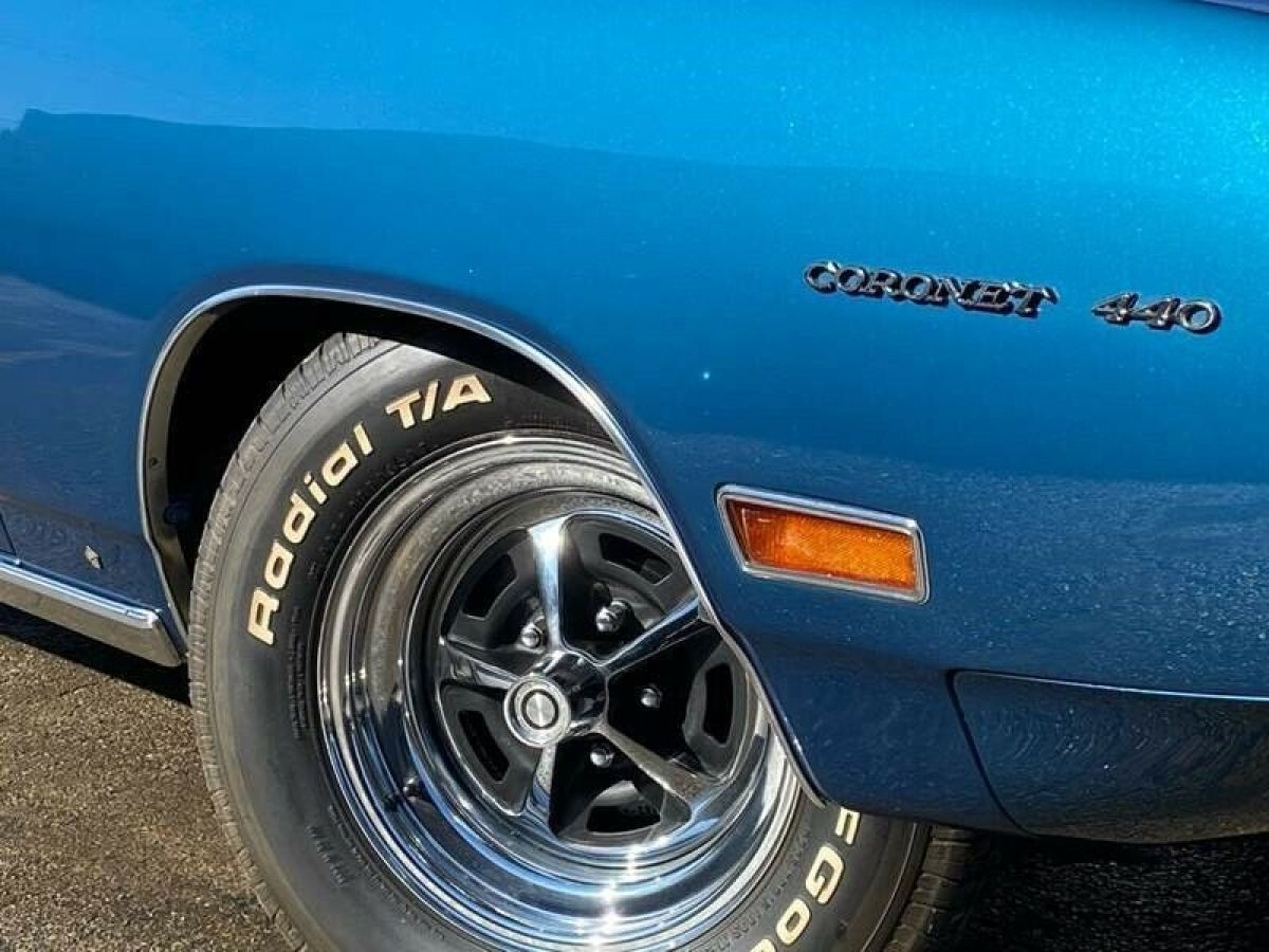 1970 Dodge Coronet 440 RESTORED 2019 SHOW PIECE 383 AUTO - photo 12