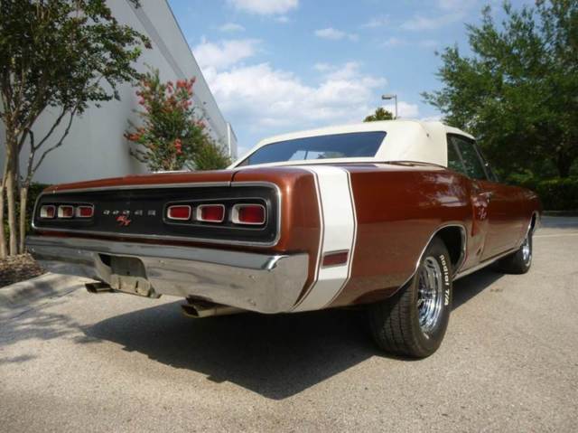 1970 Dodge Coronet R/T trim added - photo 10