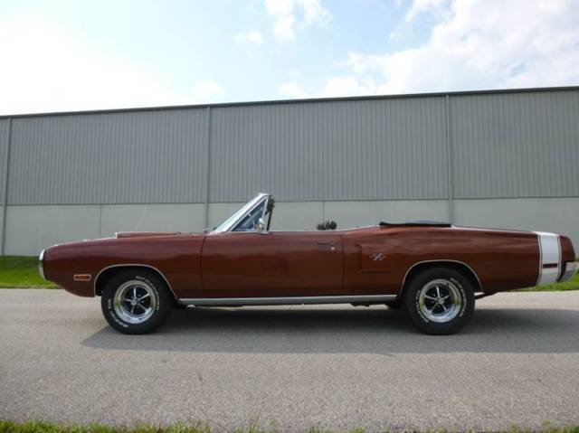 1970 Dodge Coronet R/T trim added - photo 11