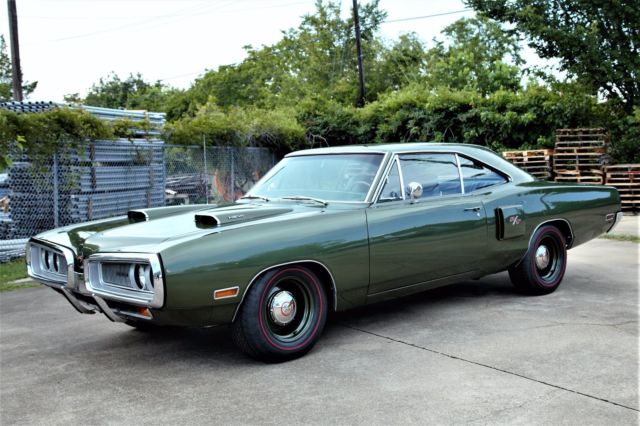 1970 DODGE CORONET R/T HEMI - BEAUTIFULLY RESTORED 1970 Dodge Coronet R/T