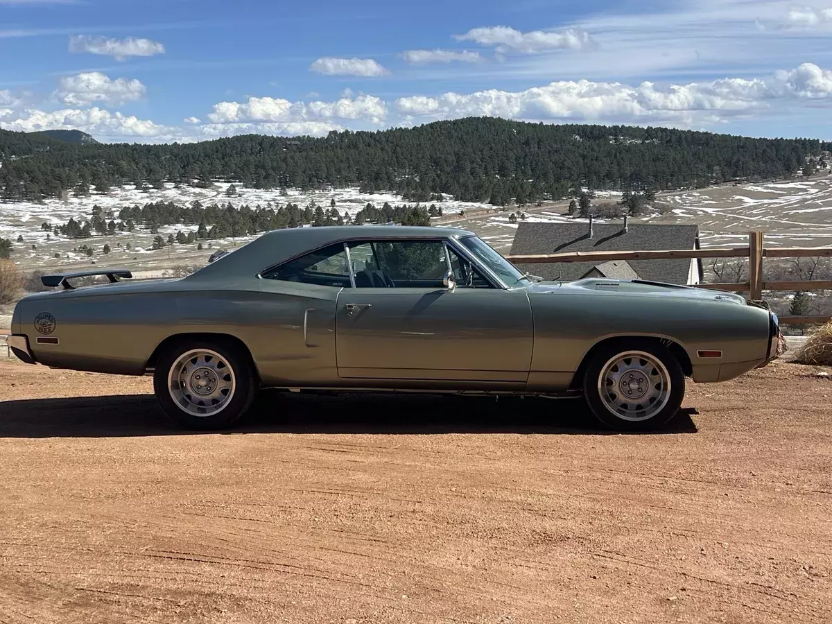 1970 Dodge Coronet Sedan Green SuperBee 1970 Dodge Coronet SuperBee