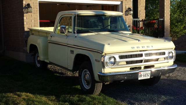 1970 Dodge D100 Stepside Pickup, Western USA Truck, Small Block 318 4-spd 1970 Dodge Other Pickups D100 Stepside