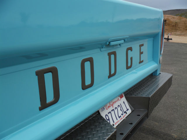 1970 Dodge Other Pickups D100 SWEPTLINE 318 V8 - photo 8