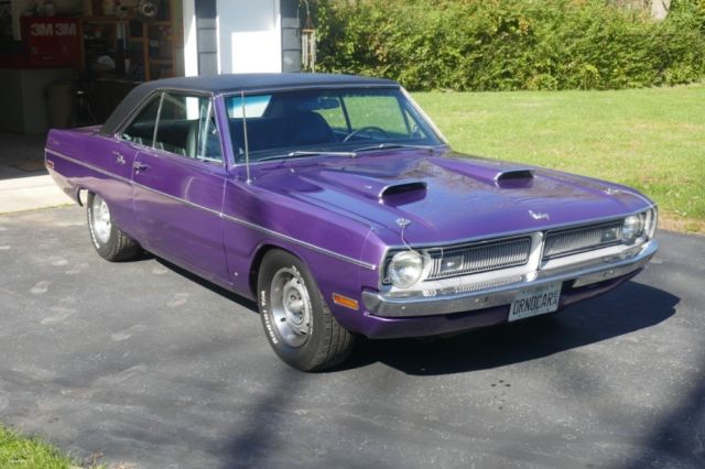 1970 Dodge Dart -SWINGER- PLUM CRAZY PURPLE - NUMBERS MATCHING -SE - photo 2