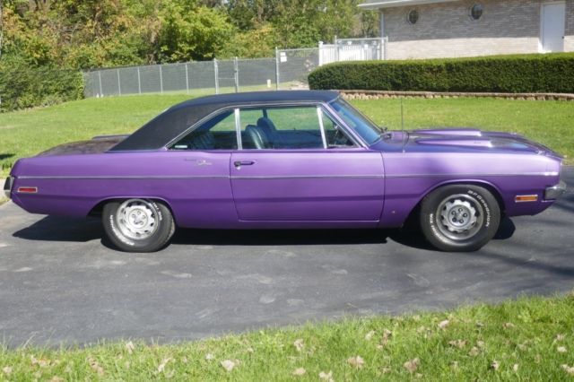 1970 Dodge Dart -SWINGER- PLUM CRAZY PURPLE - NUMBERS MATCHING -SE - photo 4