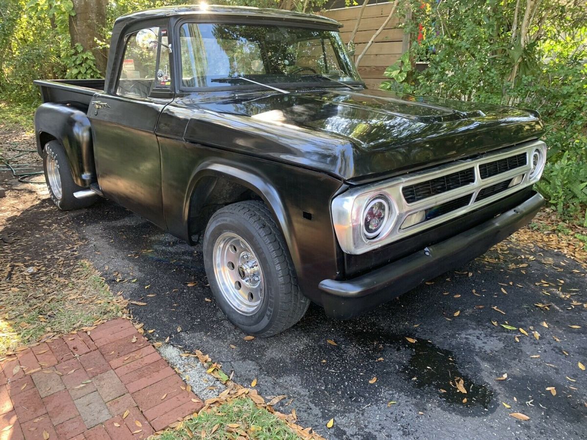 1970 Dodge D/W Series Pickup Black RWD Automatic 1970 Dodge D/W Series