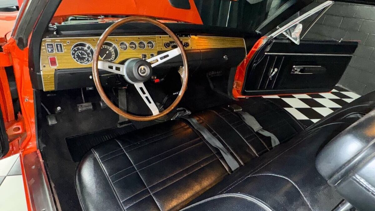 1970 Dodge Super Bee 440 6 PACK RAMCHARGER V CODE PISTOL GRIP - photo 2
