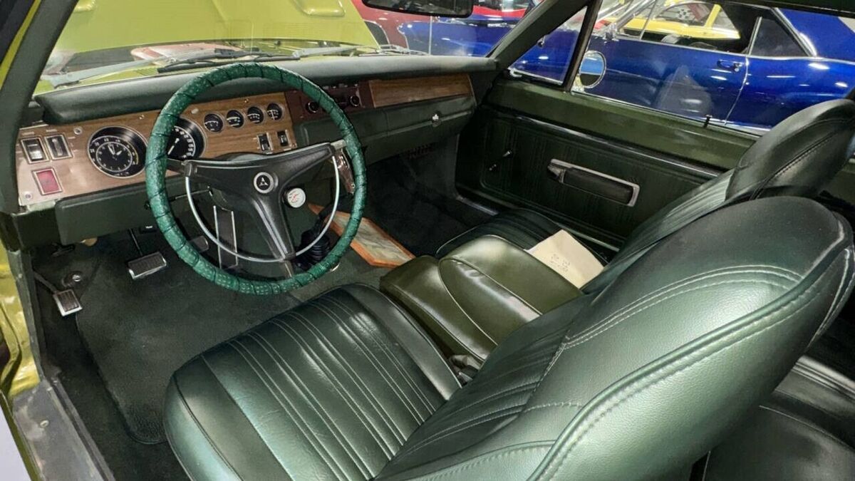1970 Dodge Super Bee 440cid SIX PACK PISTOL GRIP MOPAR - photo 4