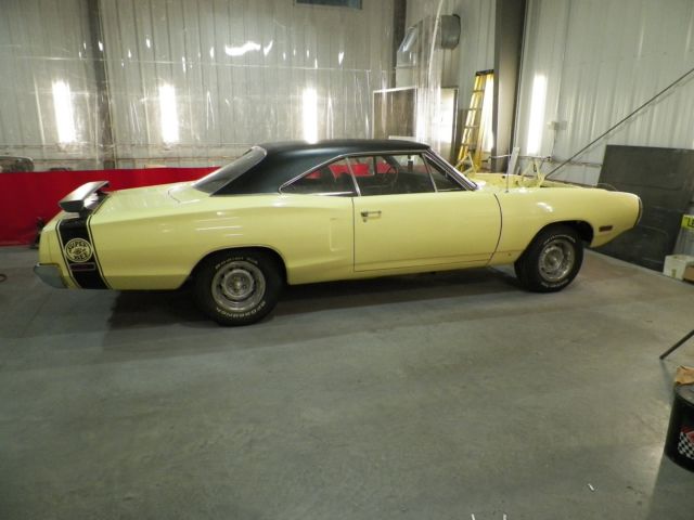 1970 Dodge Coronet - photo 2