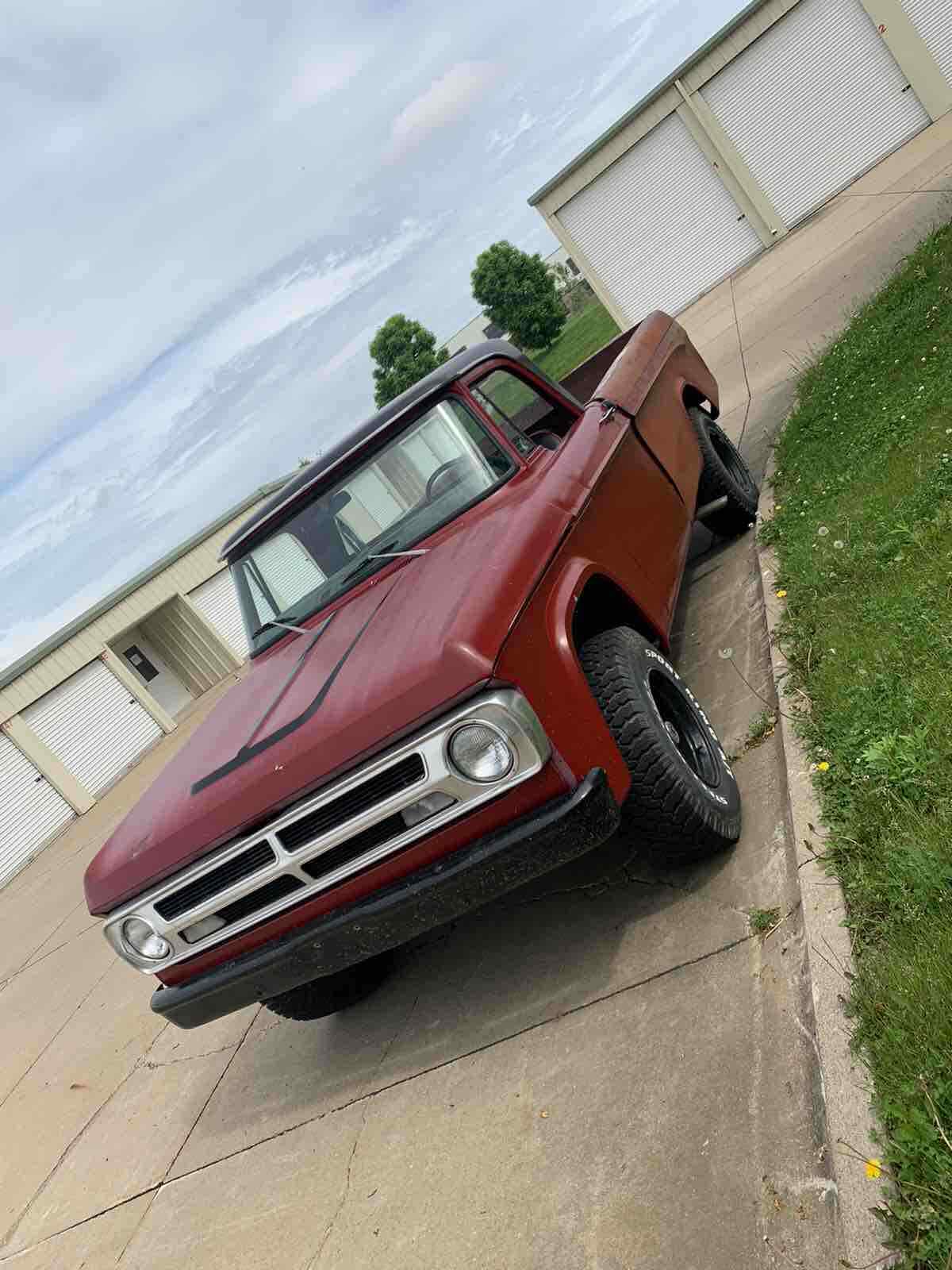 1970 Dodge w200 - photo 2