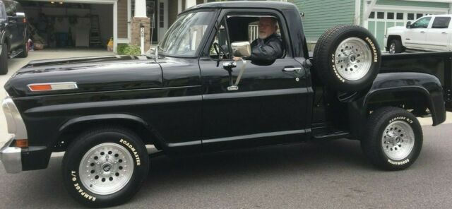 1970 F100 Flair side original restoration, 302 engine with manual 3 speed, 1970 Ford F-100 Flair side