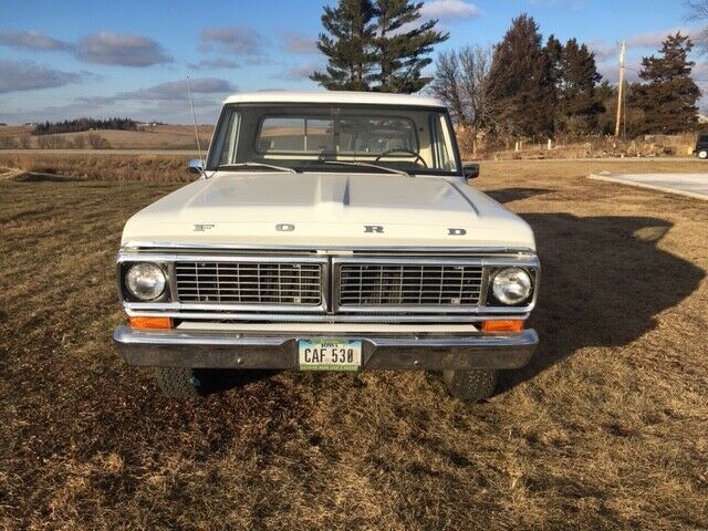 1970 Ford F-250 Custom - photo 2