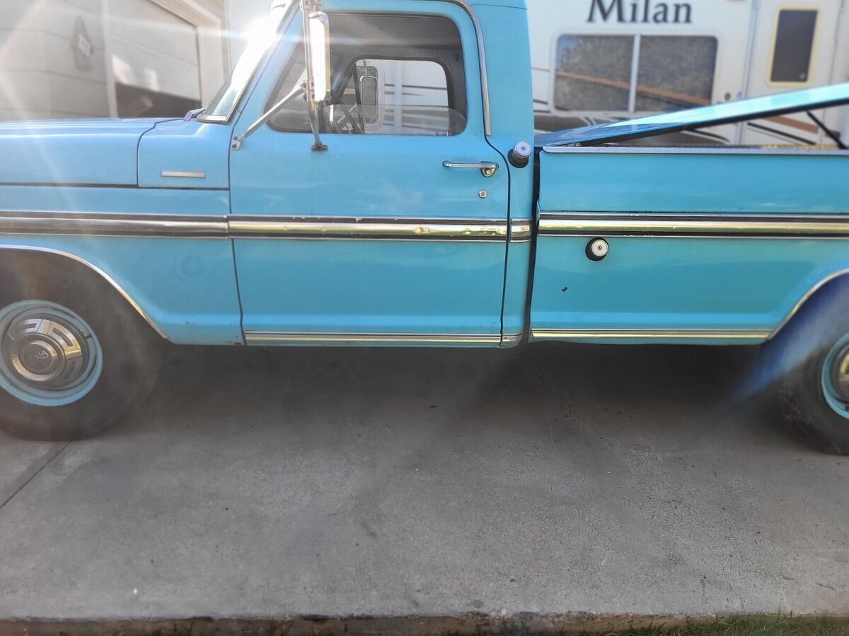 1970 Ford Ranger XLT Camper Special - photo 2