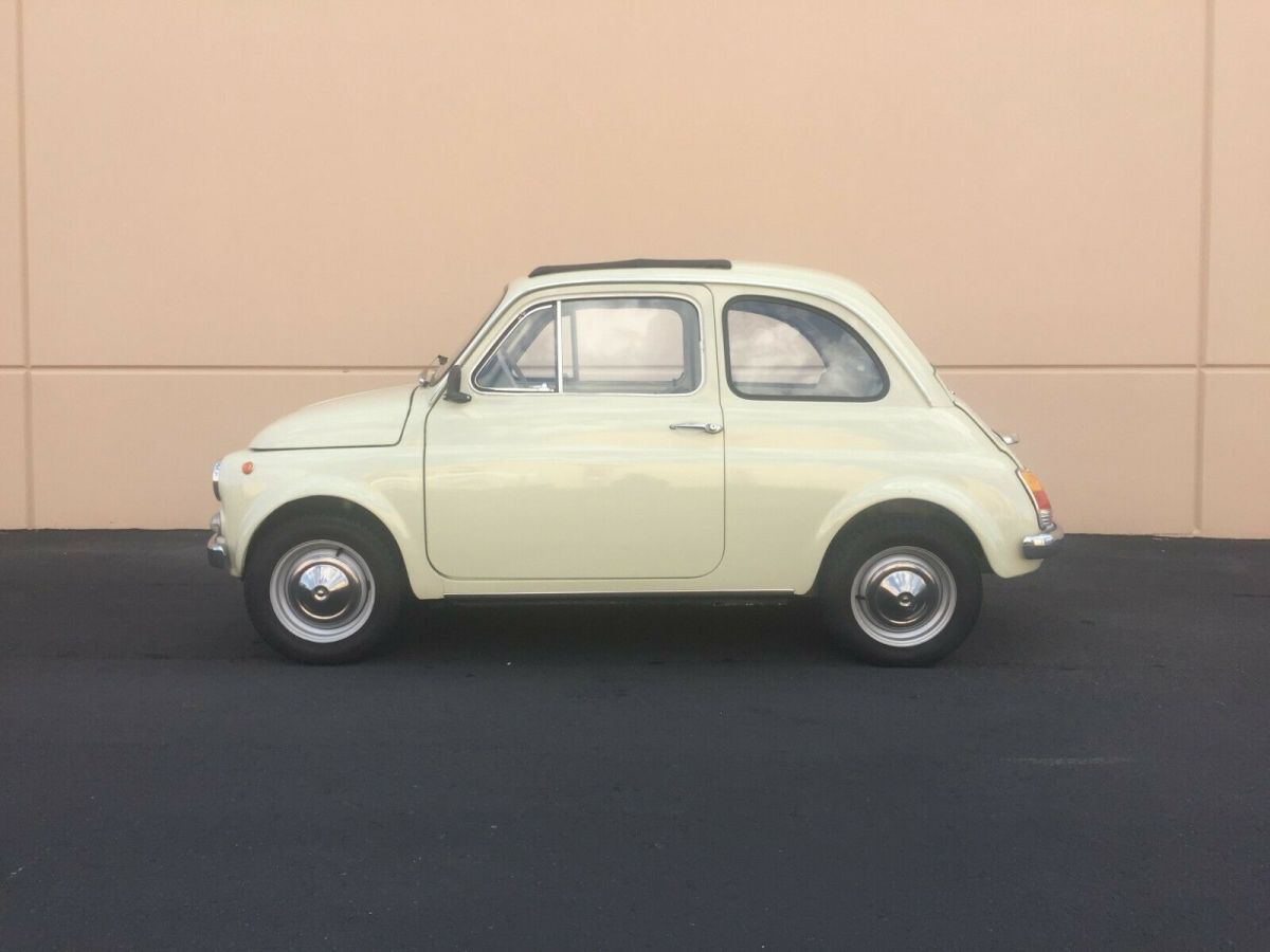 1970 Fiat 500 F Italian Classic Sunroof 4 Speed CD Player Runs excellent 1970 Fiat 500