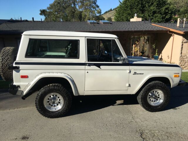 1970 Ford Bronco - photo 2