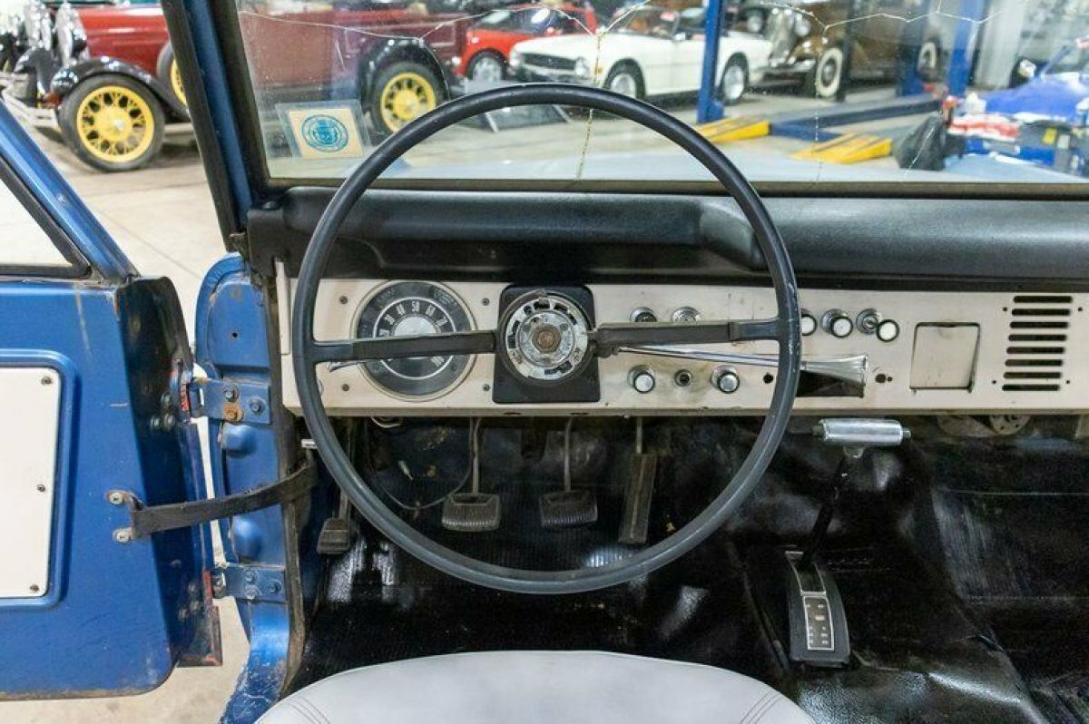 1970 Ford Bronco - photo 12