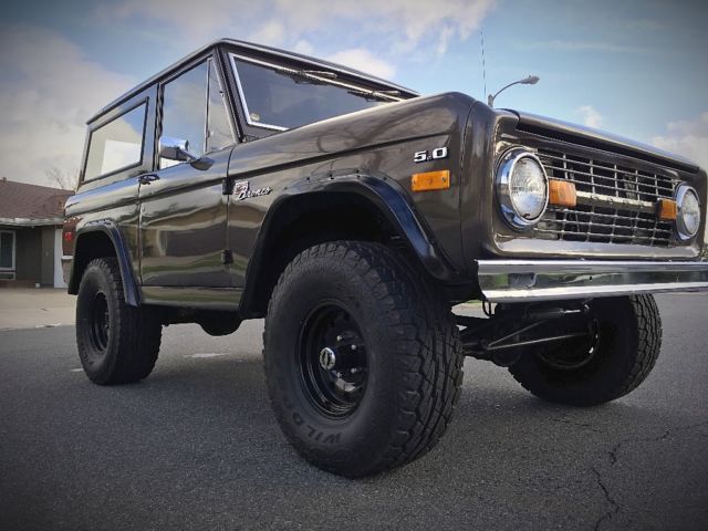 1970 ford bronco 5.0 H.O. 4-Speed Manual 1970 Ford Bronco Sport