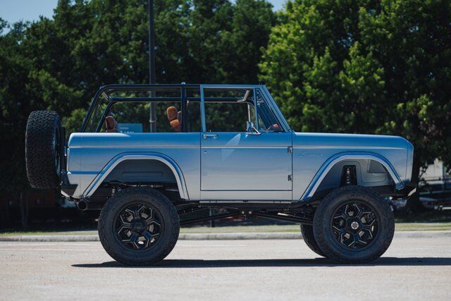 1970 Ford Bronco MAXLIDER Coyote Custom - photo 11