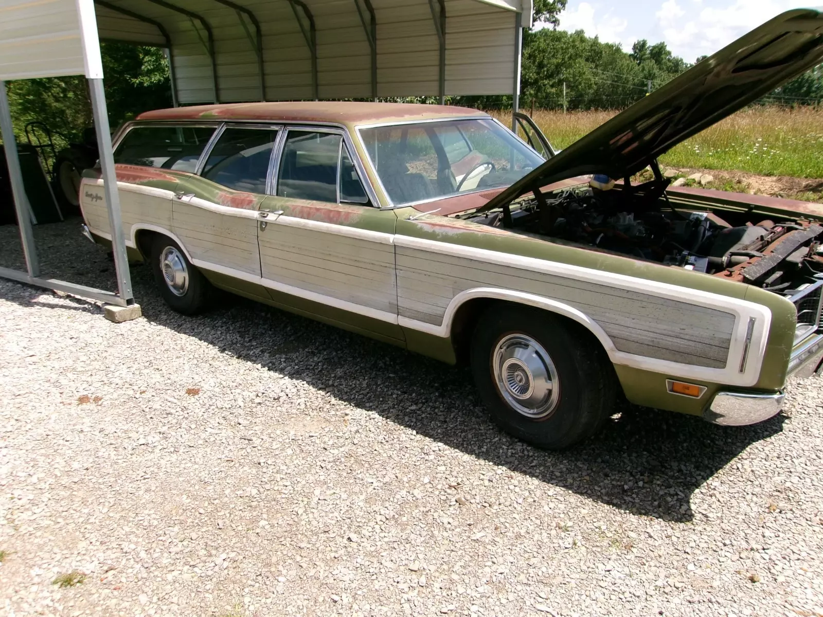 1970 Ford Country Squire - photo 2