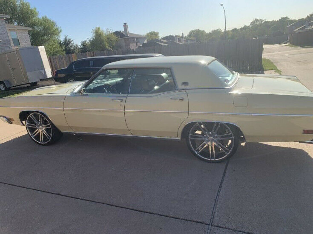 1970 Ford Crown Victoria - photo 3