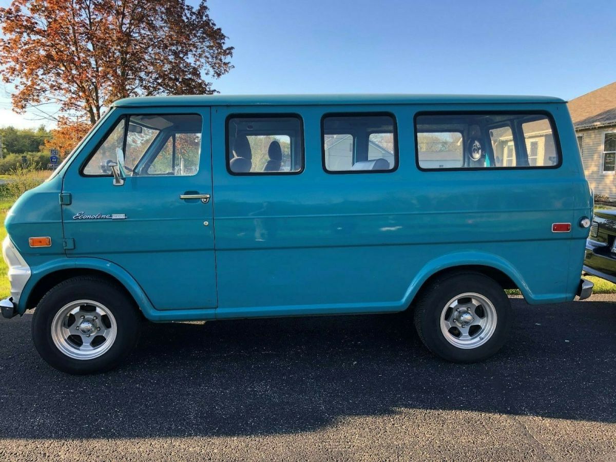 1970 FORD ECONOLINE 200, V8 302, Three on the Tree 1970 Ford E-Series Van