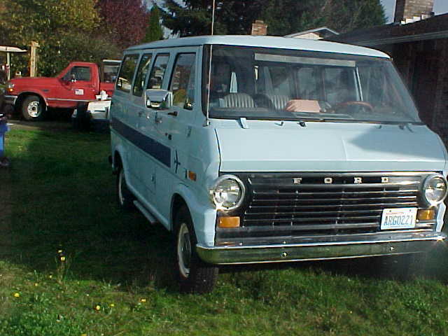 1970 Ford E-Series Van Club Wagon - photo 3