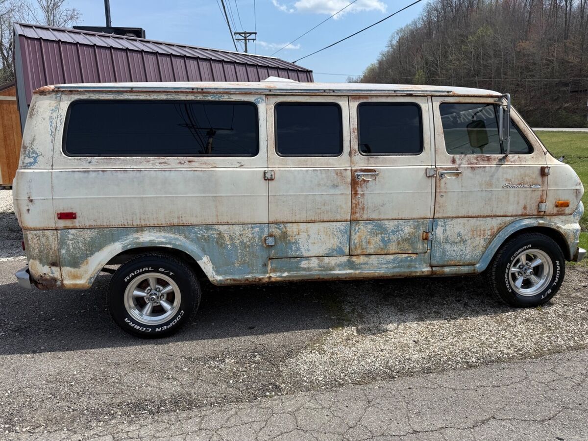 1970 Ford E-Series Van - photo 2