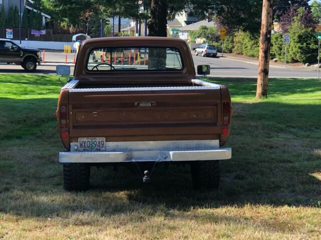 1970 Ford F-250 4 Wheel Drive Hi Boy - photo 4