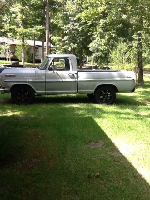 1970 Ford F100 Custom Pickup Truck 1970 Ford F-100 Custom Pickup Truck
