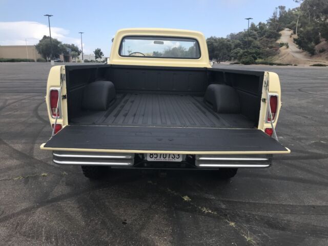 1970 Ford F-250 4wd High Boy - photo 9