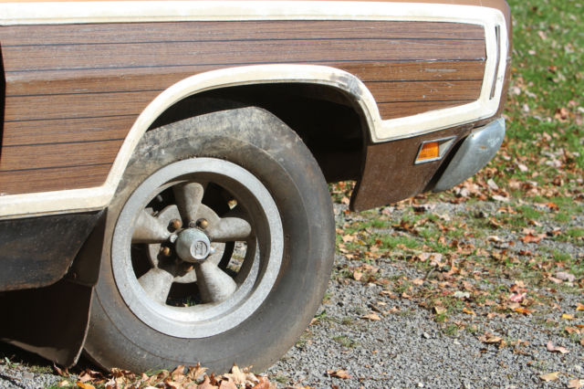 1970 Ford LTD Country Squire woody - photo 2