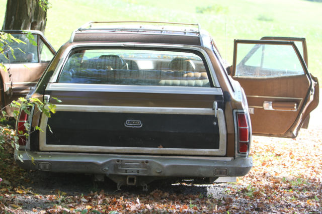1970 Ford LTD Country Squire woody - photo 3