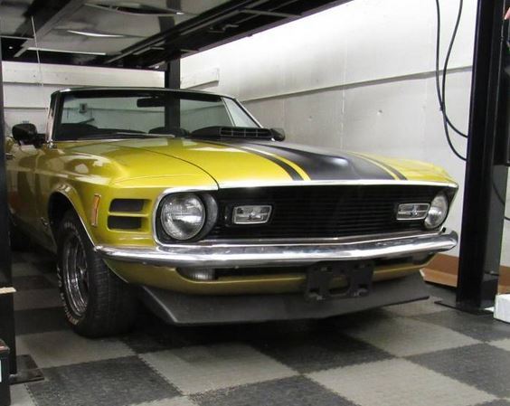 1970 Ford Mustang 2-Door Convertible - photo 2