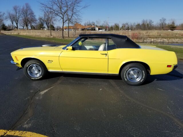 1970 Ford Mustang 76B Deluxe Convertible - photo 4