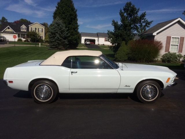 1970 Ford Mustang Base - photo 2