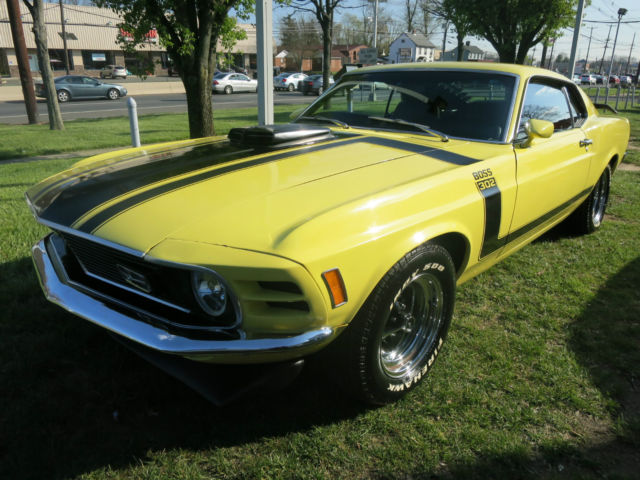 1970 Ford Mustang Mach I Fastback 5.0L Boss 302 Tribute w/ 4 speed & Shaker hood 1970 Ford Mustang Mach 1